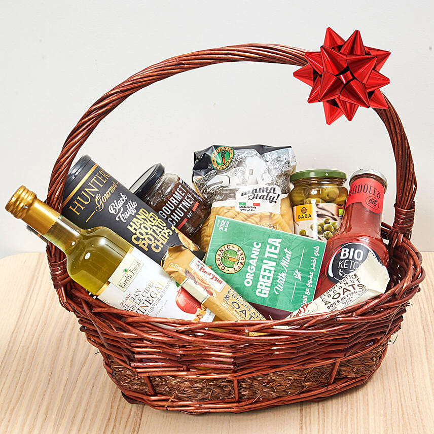 Handle Basket Of Treats: Gift Hampers 