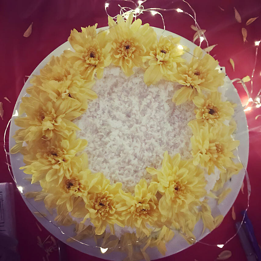 Fresh Flower Coconut Lemon Cake: Cake Delivery Singapore