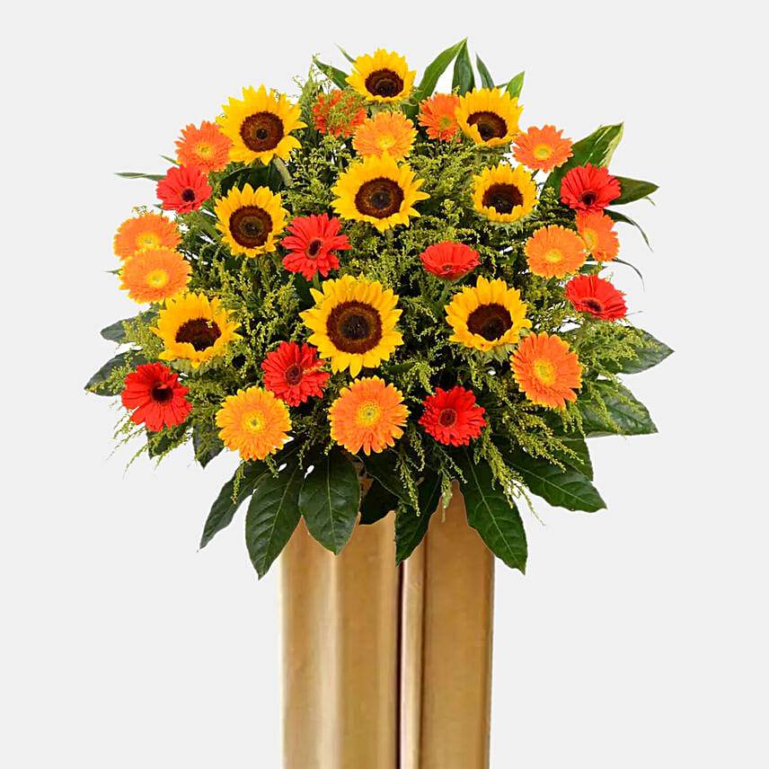 Beaming Ray of Floral Arrangement: Gerberas Bouquet