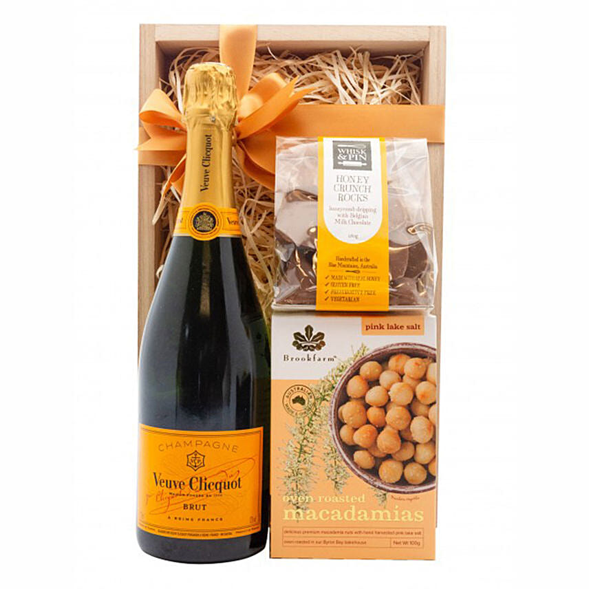Champagne N Roasted Macadamias Hamper: International Friendship Day