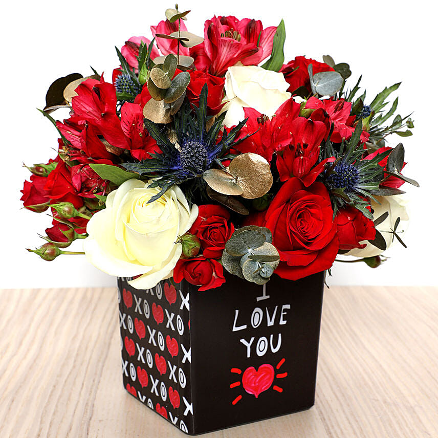 I Love You Flower Vase: Valentine's Day Flowers