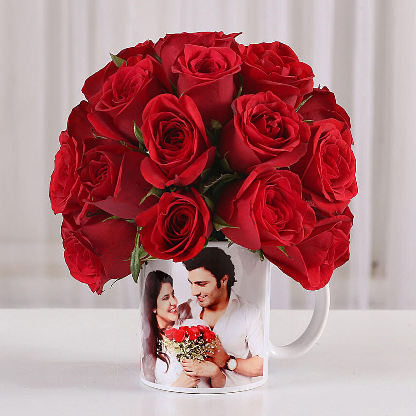 20 Red Roses In White Personalised Mug: Personalised Combo Gifts