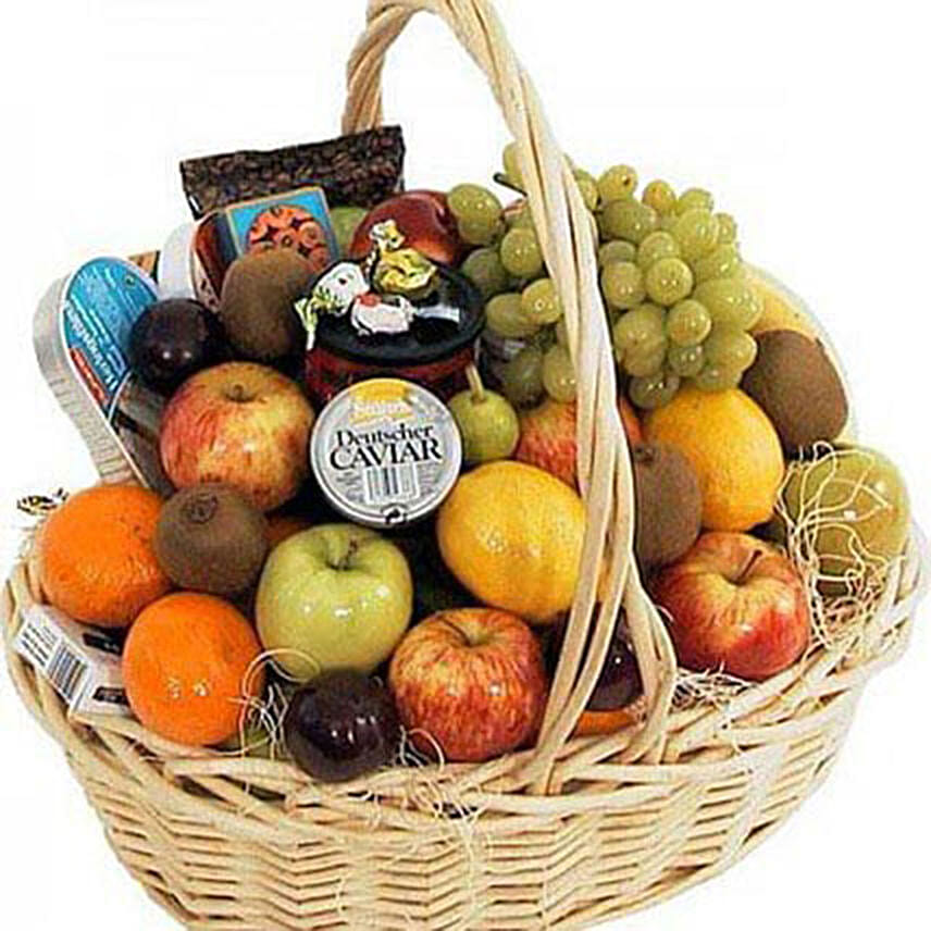 Full of Fruits: Fruit Hampers