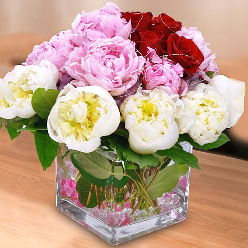 Elegance Centerpiece: Peonies Flowers