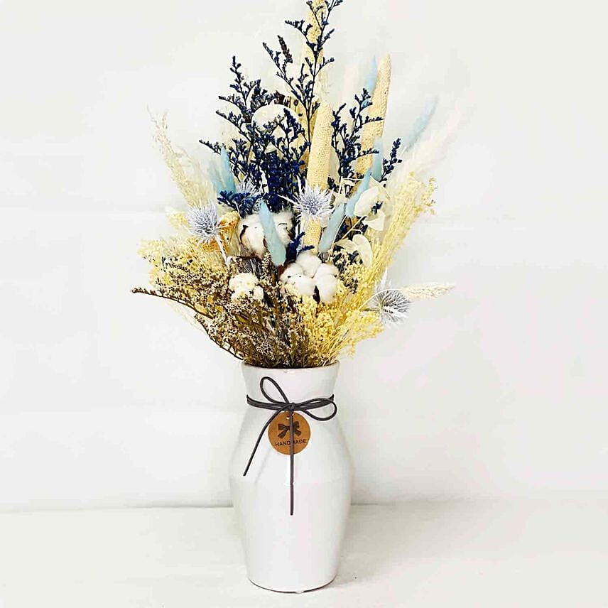 Beautiful Dry Flowers In Ceramic Vase: Dried Flowers