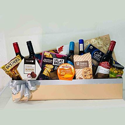 Exotic Wine N Snacks Gift Hamper: Gift Hampers