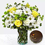 20 Happy Flowers Vase With Chocolate Cake